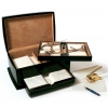 Подарочный набор в кожаной коробке. В набор входят ручка перьевая 996/BA, набор бумаги и конвертов, оснастка для сургуч.печати (AU-CA42-M)