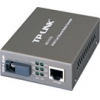 Медиаконвертер 20KM FX-TX MC111CS TP-Link Mедиаконвертер 10/100 Мбит/с RJ45 - 100 Мбит/с разъём SC (одномодовый оптоволоконный кабель), полнодуплексный,Tx:1550нм, Rx:1310нм, до 20км, переключающийся адаптер питания, возможность установки в шасси